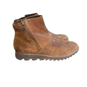 Sorel Harlow Womens Size US 7 Brown Zip Waterproof Leather Boots NL3735-242